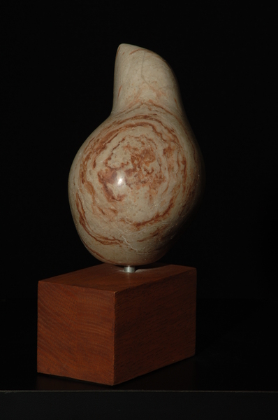 Sitting Bird
Alabaster
10 1/2"H x 5"W x 5 1/2"D